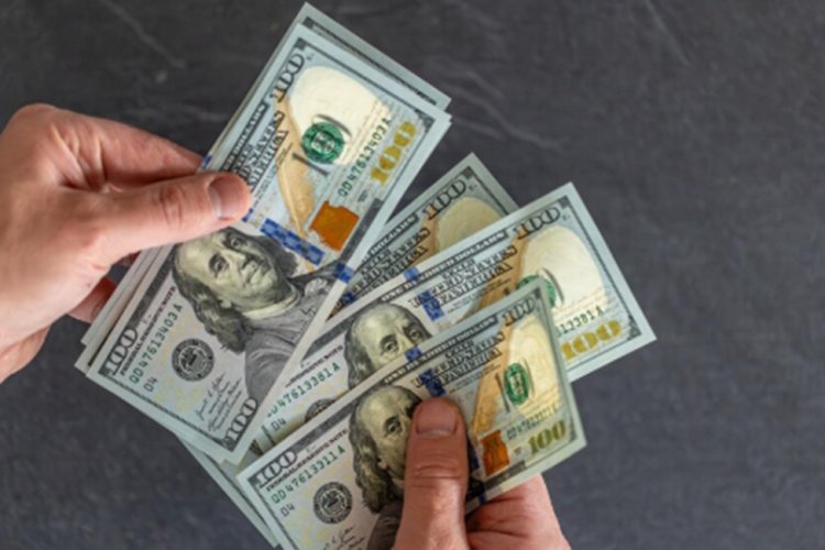 Dolar Tembus Rp18.095, Warga Purwakarta Rasakan Dampak Berbeda
